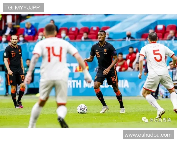 足球明星展现自信风采的精彩瞬间图片合集